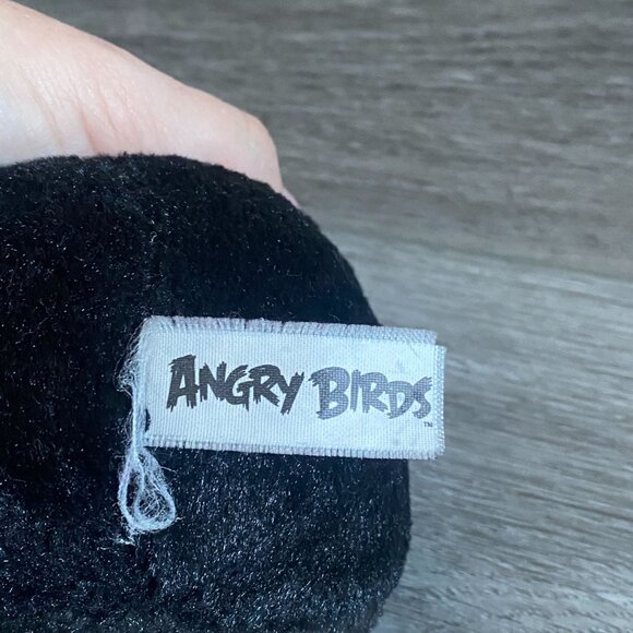 Angry Birds 7" Black Bird/Bomb Bird Stuffed Character-2010-GUC - Picture 3 of 4